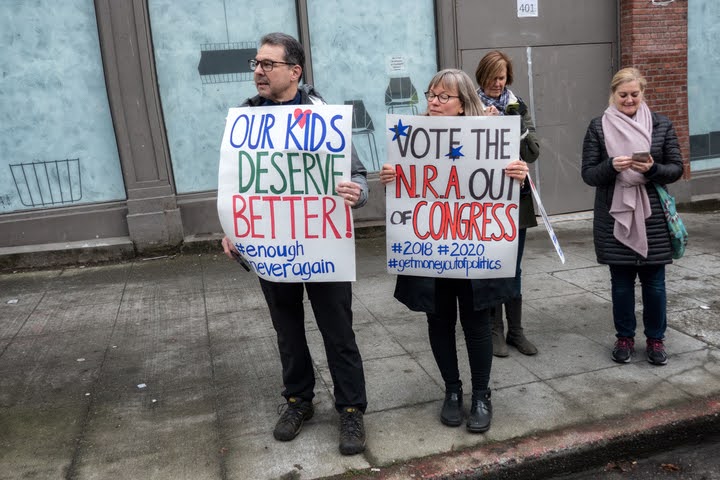 MFOL rally images GIF